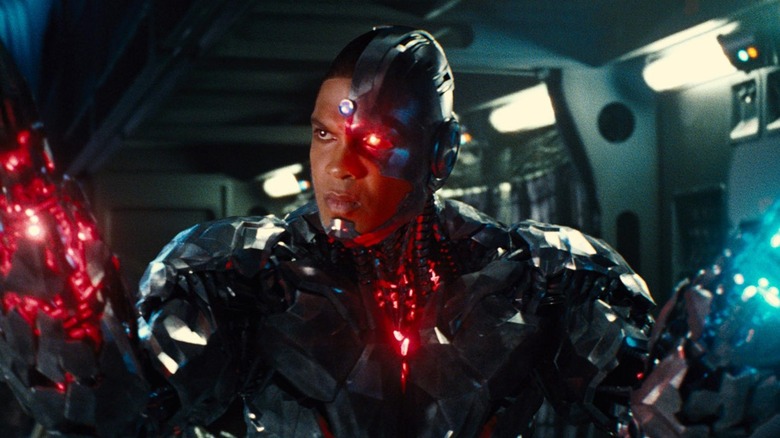 Cyborg preparing his weapons